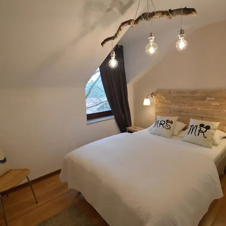 Spacious In With Garden Holiday home *