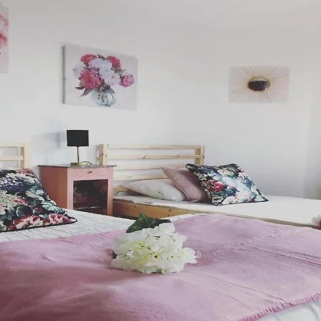 Group Escape In Σπίτι διακοπών